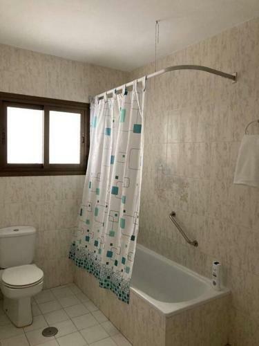 Espacioso Apartamento de Dos Dormitorios En Mijas