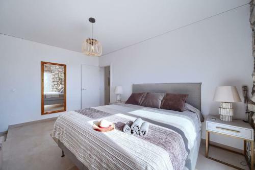 Paradise Villa Near Golf With Sea Views
