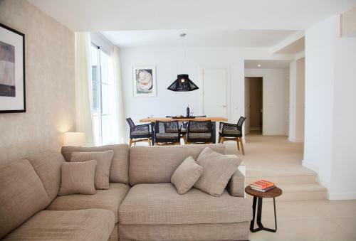 Top Apartment In Los Jardines de Las Golondrinas