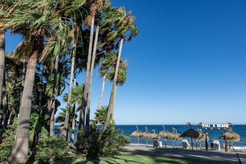 Cln- Spacious 6 Bedroom Villa Next To Beach