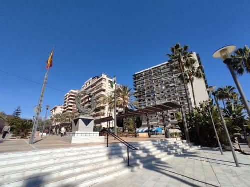 Apartamento En Primera L�nea de Playa A - Marbella Centro