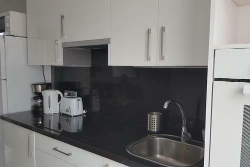 Sea View Holiday Home In Marbella Resort