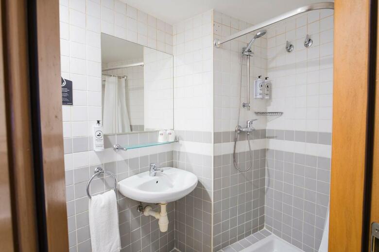 Hostal Alda Egues Rooms