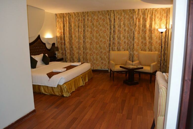 Kenanh Jeddah Hotel