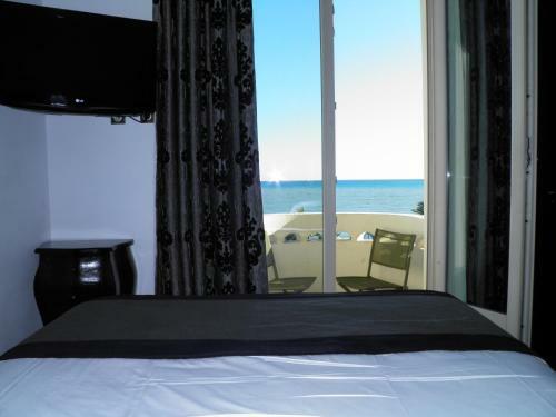 Hotel A�va