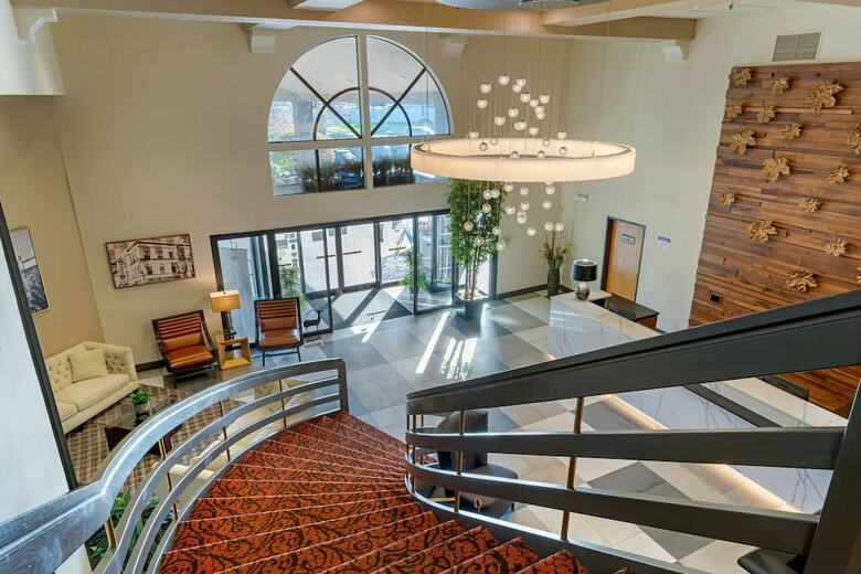 Hotel Best Western Plus Mill Creek Inn