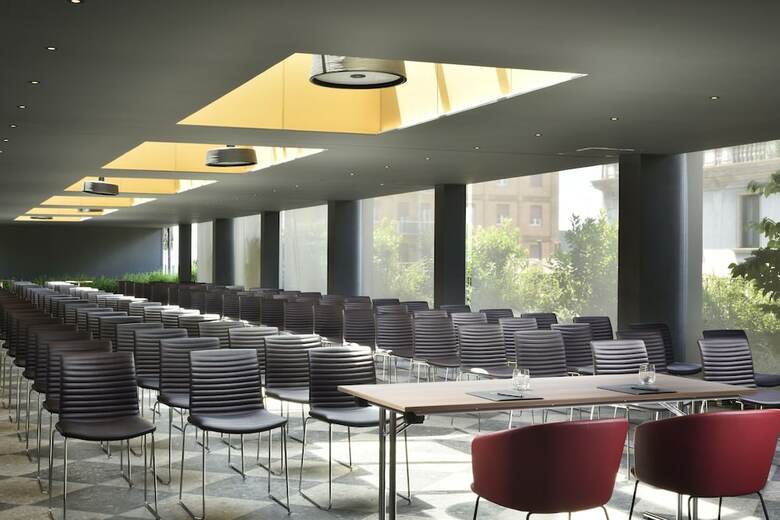 Hotel Milano Verticale | UNA Esperienze