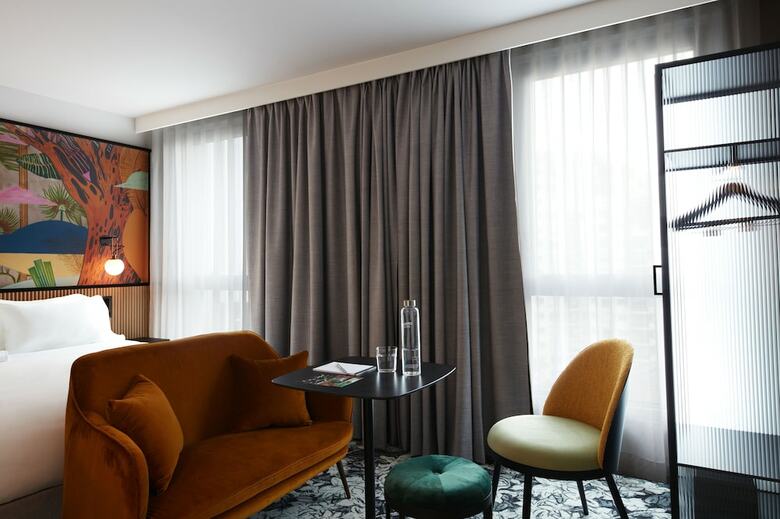 Hotel Drawing House