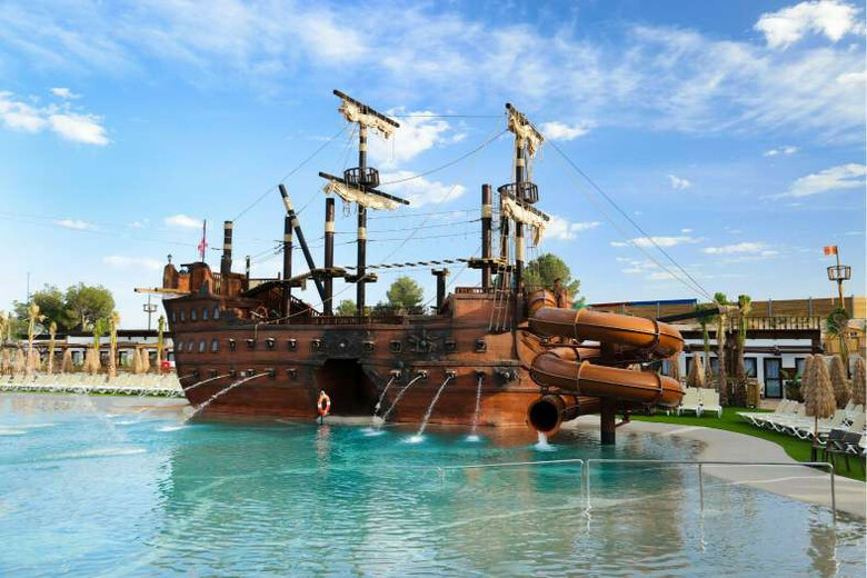 Hotel Magic Pirates Island Resort