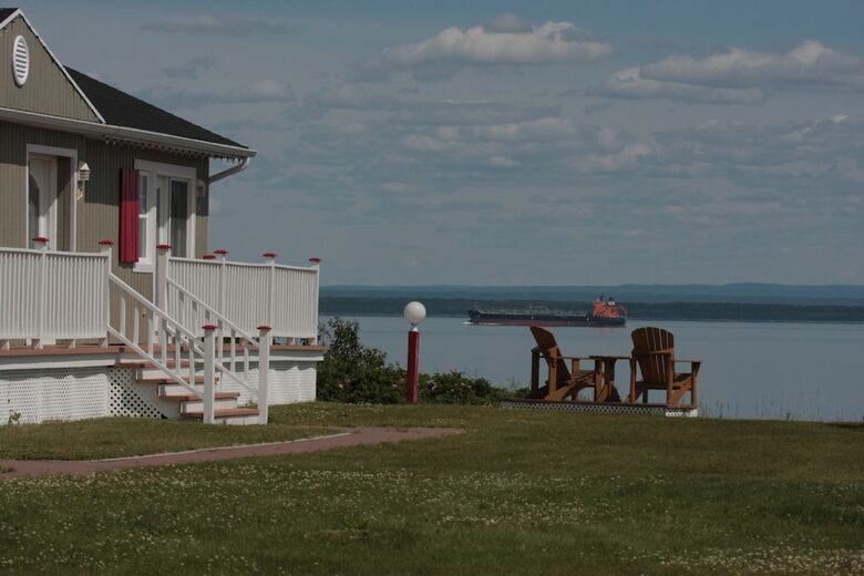 Hotel Motel Les Chalets Bo-fleuve