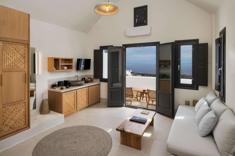 Hotel Venus Sunrise Suites & Villas