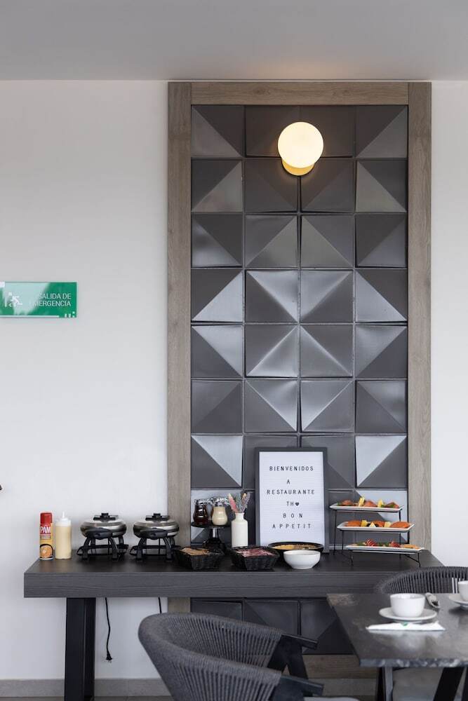 Th Hotel & Vivienda
