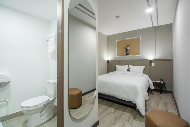 Bon 17 Hotel