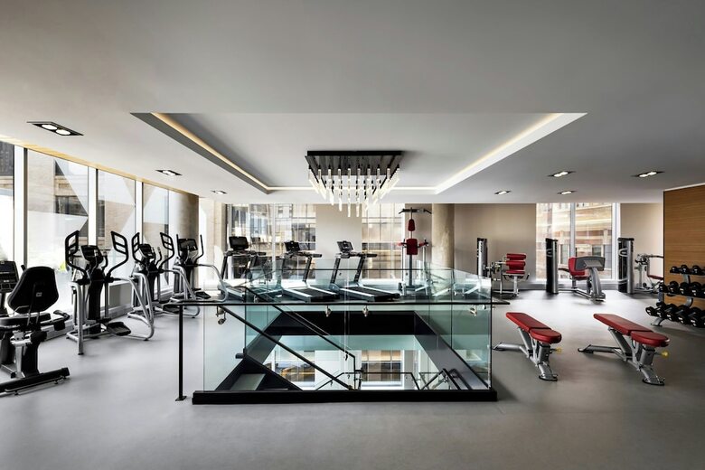 Humaniti Hotel Montreal, Autograph Collection