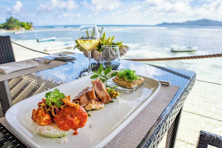 Le Nautique - Luxury Waterfront Hotel
