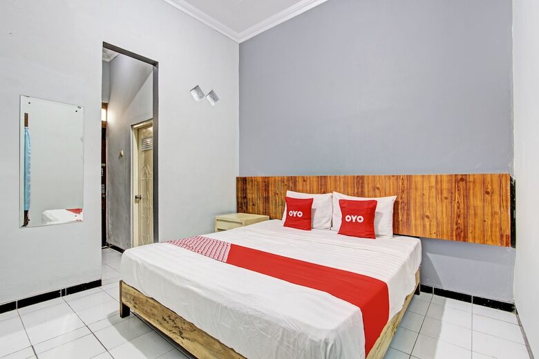 Oyo 93660 New Family Hotel Syariah