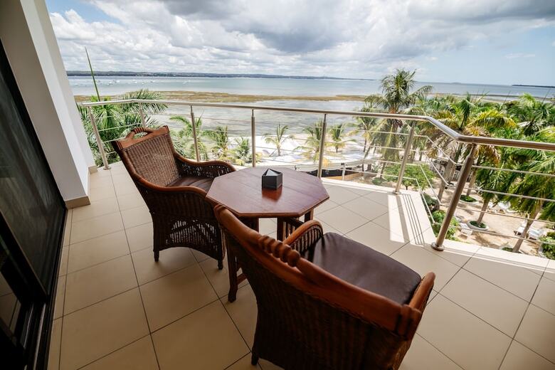 Coral Beach Hotel Dar Es Salaam
