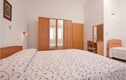 Apartment Galizana Limido Dele Roje