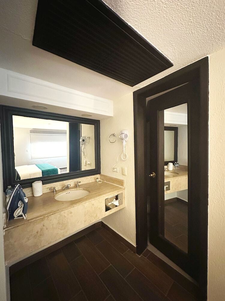 Inhouse Hotel Obreg�n