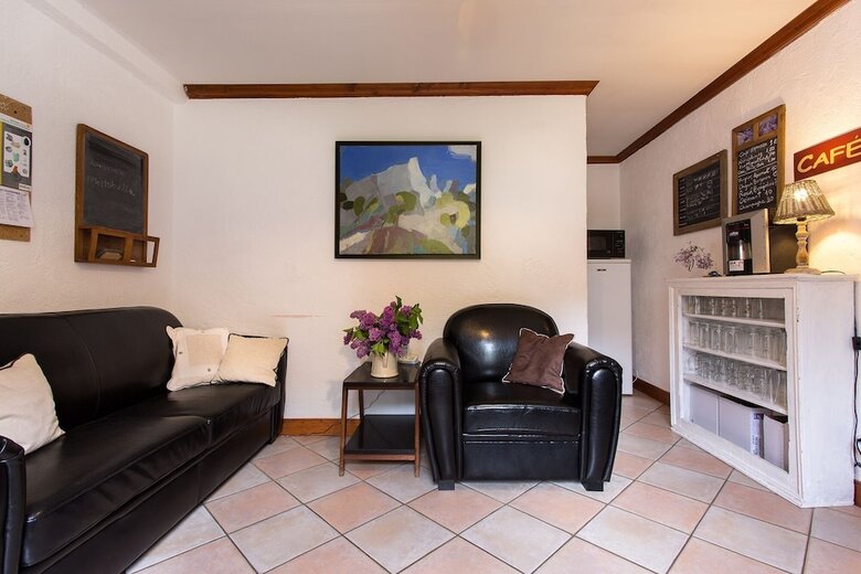 G�te-auberge de Montvilliers