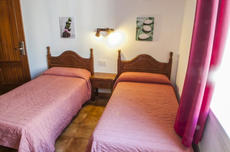 Hotel La Isla Hostal