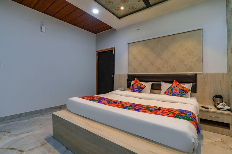 Fabhotel Super 3 Premium - 800m From Kashi Vishwanath Temple