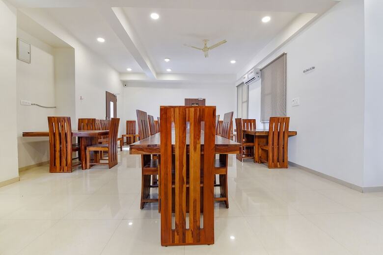 Fabhotel Prime Oxus