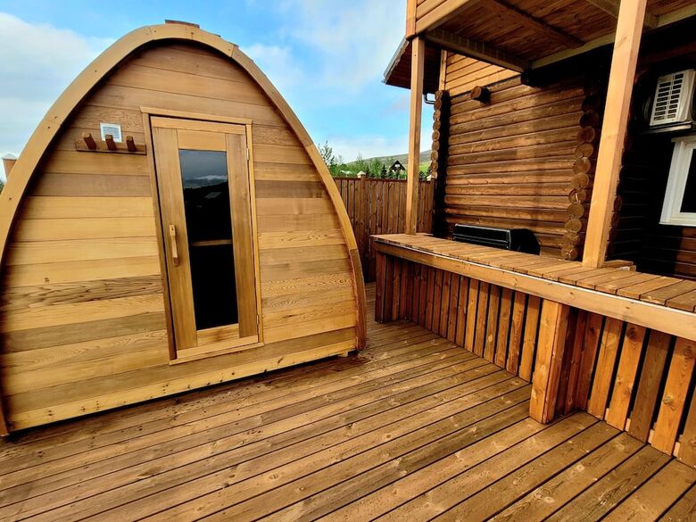 Loghouse With Amazing View And Sauna
