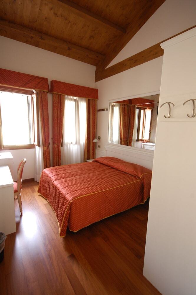 Bed & Breakfast Casanova Fourrooms