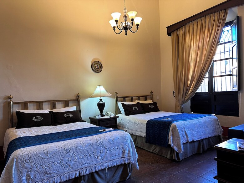 Mes�n de Santa Elena Hotel Galeria