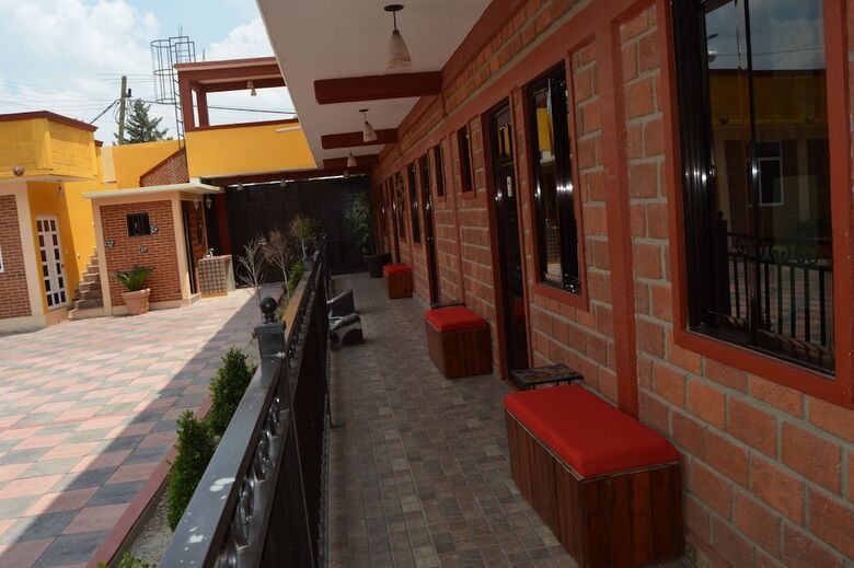 Hotel El Sue�o de Quetzalcoatl