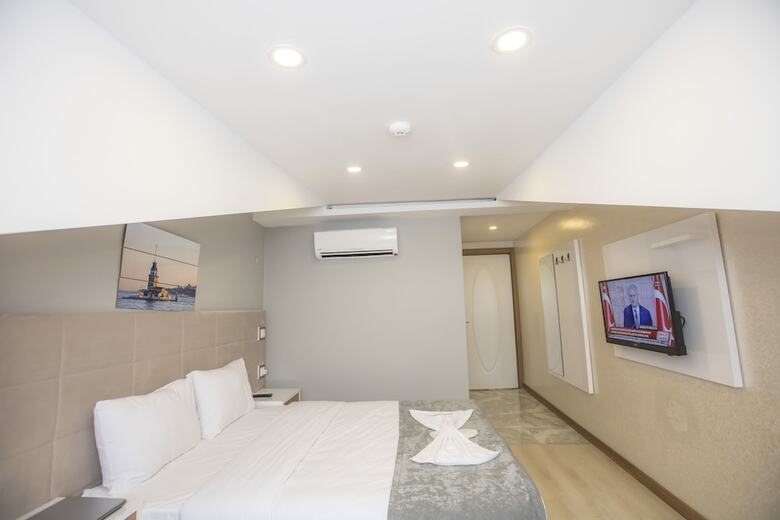 Express Inci Airport Hotel