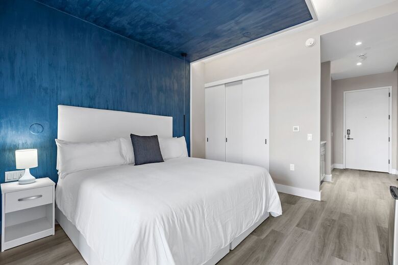 Aparthotel Global Luxury Suites At The Arches