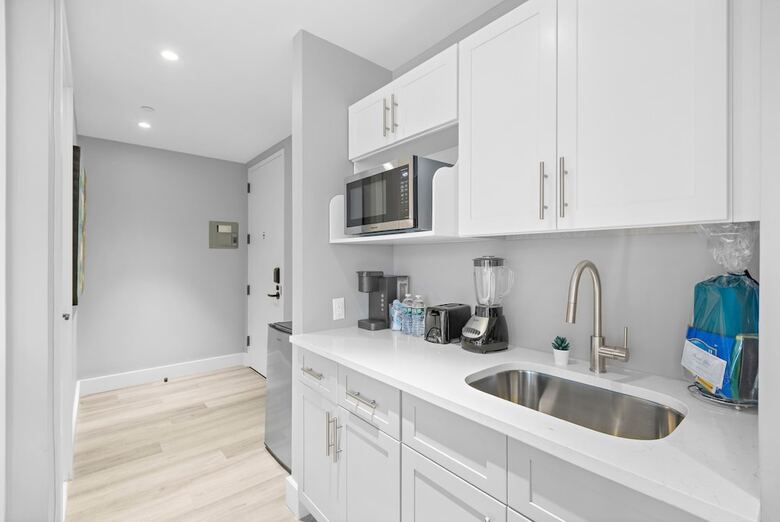 Aparthotel Global Luxury Suites At The Arches