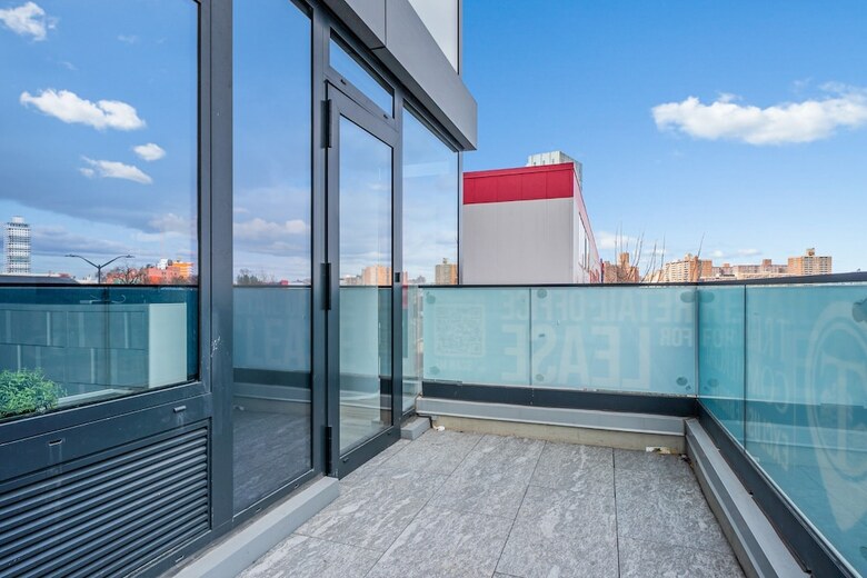 Aparthotel Global Luxury Suites At The Arches