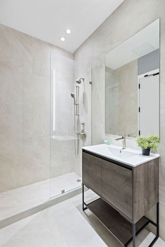 Aparthotel Global Luxury Suites At The Arches
