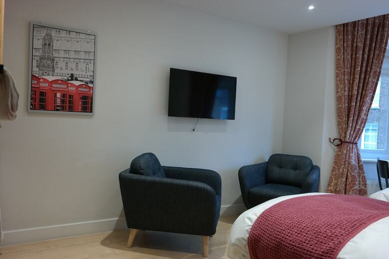 Hotel Alma Rooms