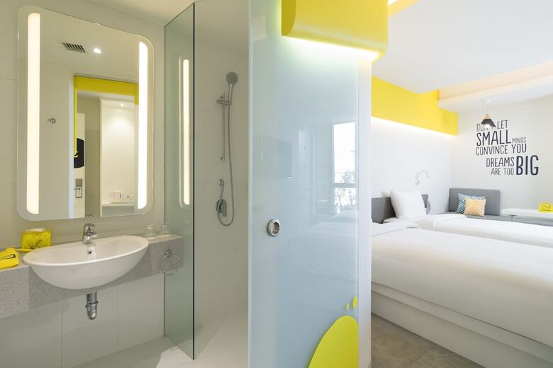 Yello Hotel Kuta Beachwalk Bali