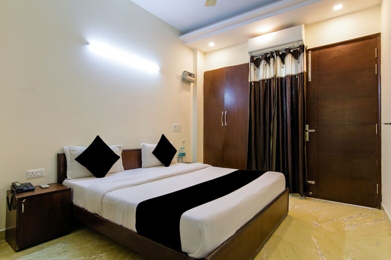 Hotel Red Cherry