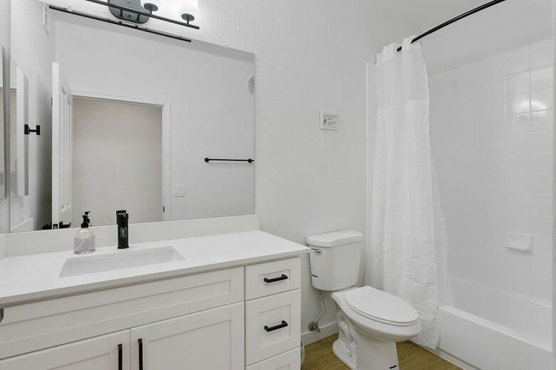 Aparthotel Two Glendale Cozysuites With Pool 2 & 9