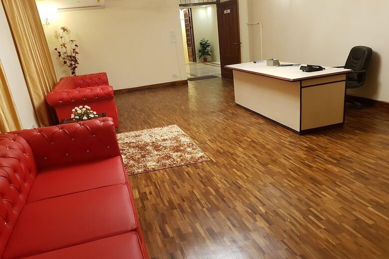 Hotel Greenleaf Apartment And Suites, Kalkaji