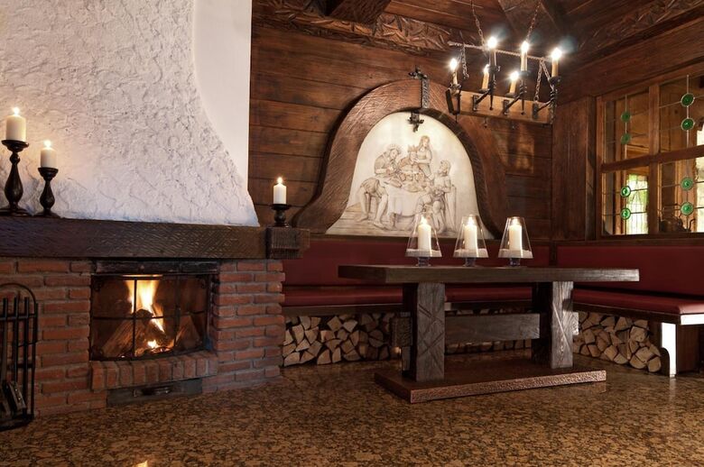 Hotel Zur Burg