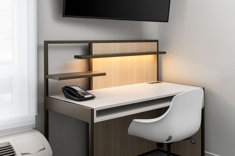 Hotel Towneplace Suites By Marriott West Kelowna