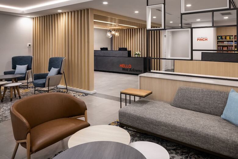 Hotel Towneplace Suites By Marriott West Kelowna
