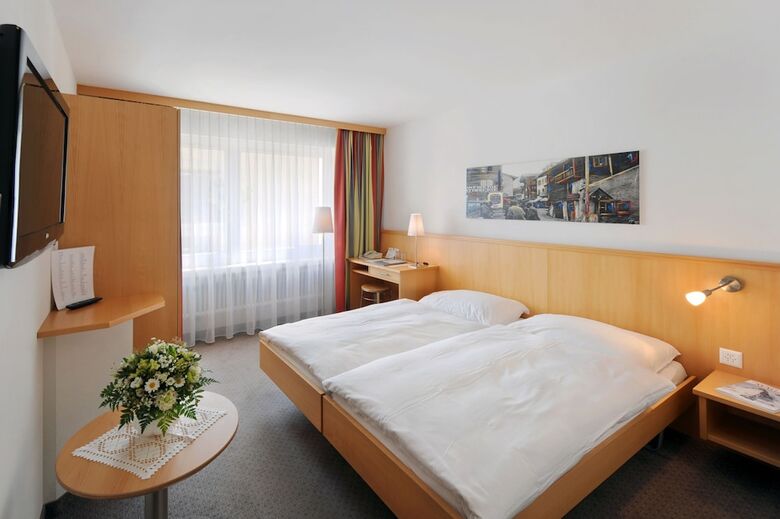 Alpine Hotel Perren