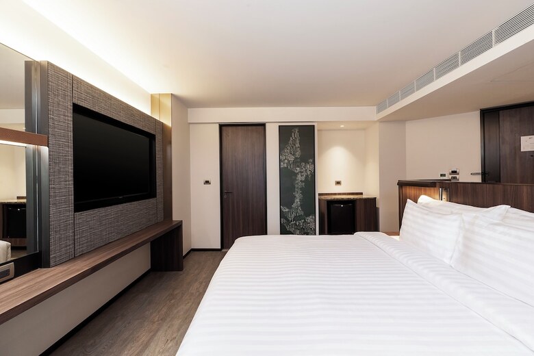 Gardina Asoke Hotel & Residence