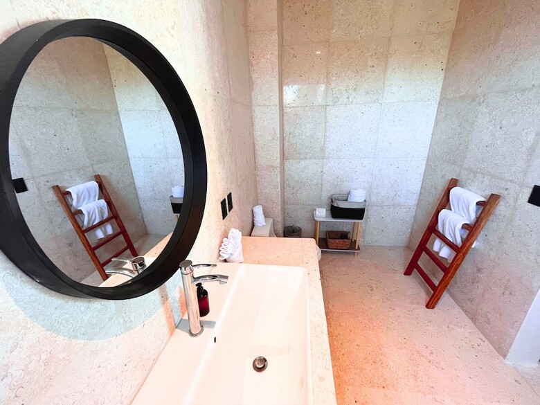 Beachfront Hotel Boutique Dk