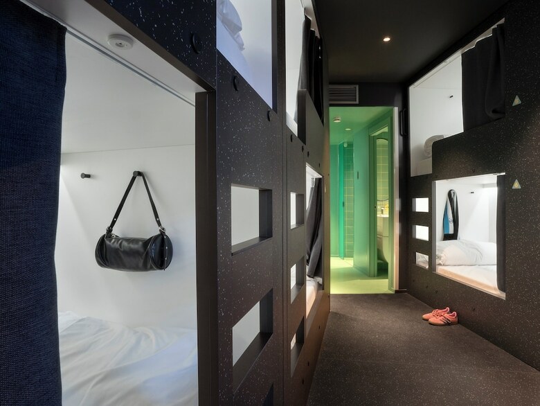 Hostal Amistat City Hostel Barcelona