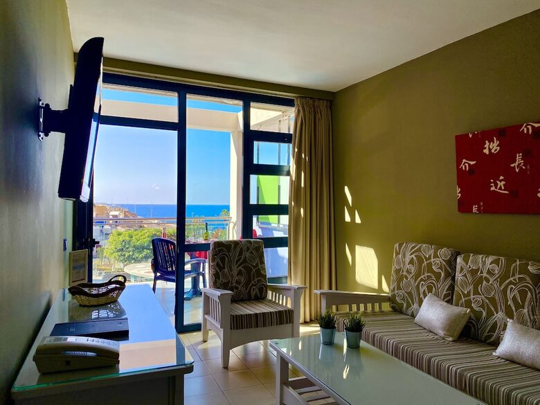 Aparthotel Apartamentos Gran Amadores