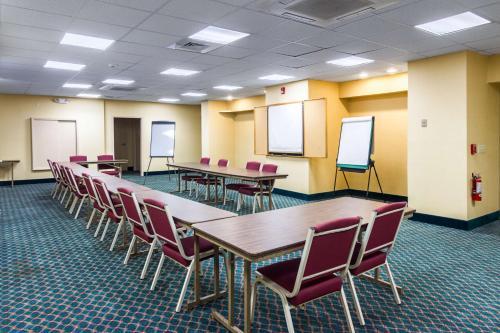 Hotel Quality Inn Groton